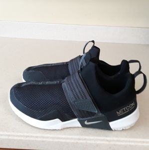 NIKE METCON SPORT. SZ. 11